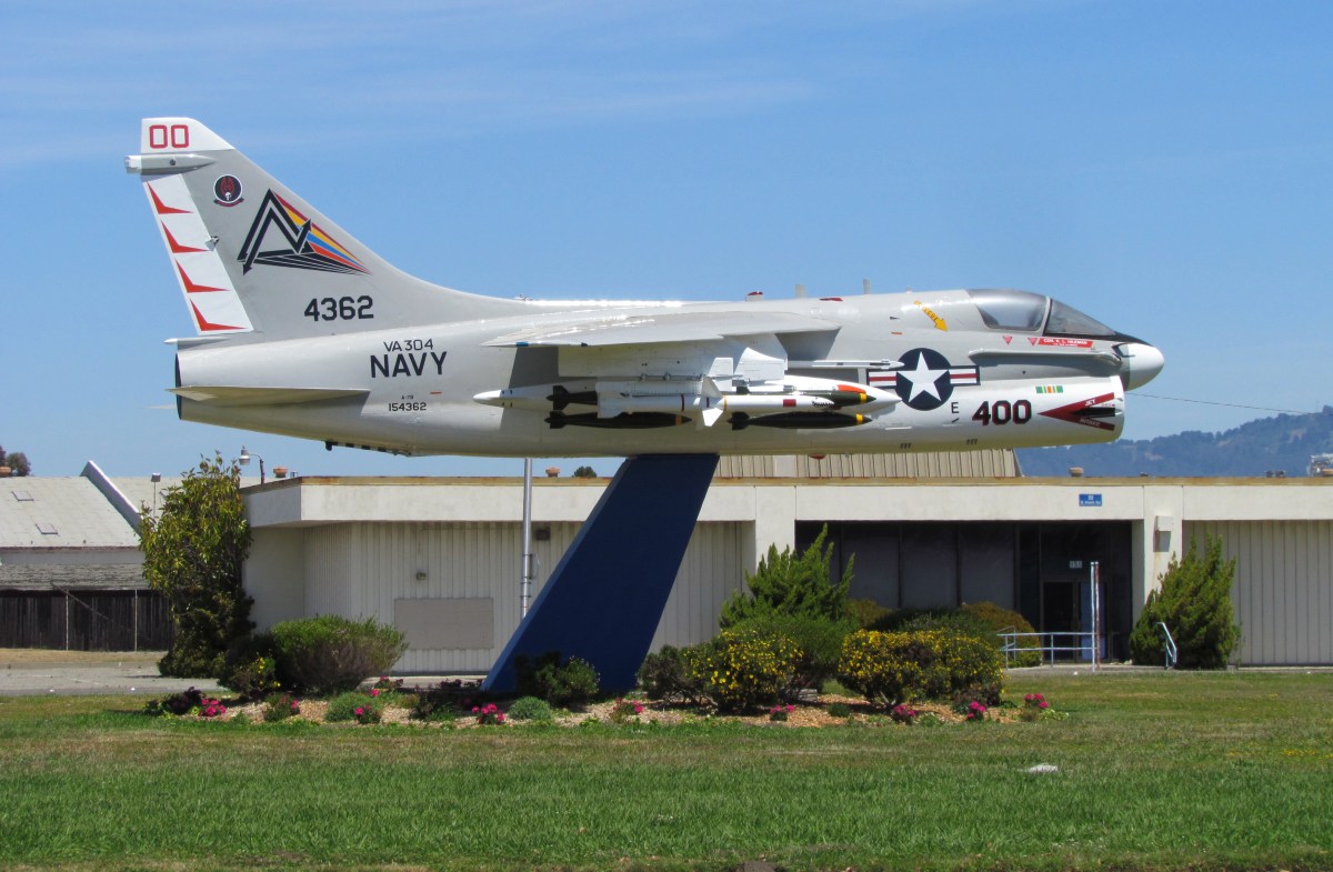 Cleanup at future Town Center – Alameda Point East Gate&nbsp;area